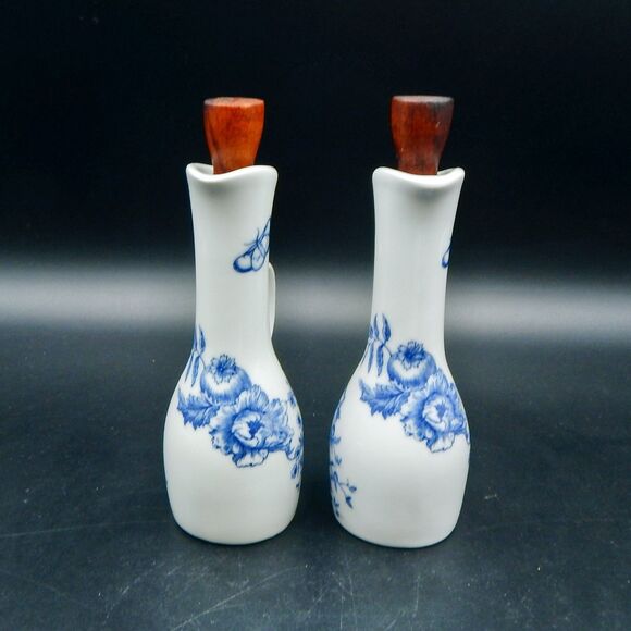 Royal Worcester Rhapsody Oil Vinegar Cruet Set Stoppers 7 In England White Blue - Picture 2 of 8
